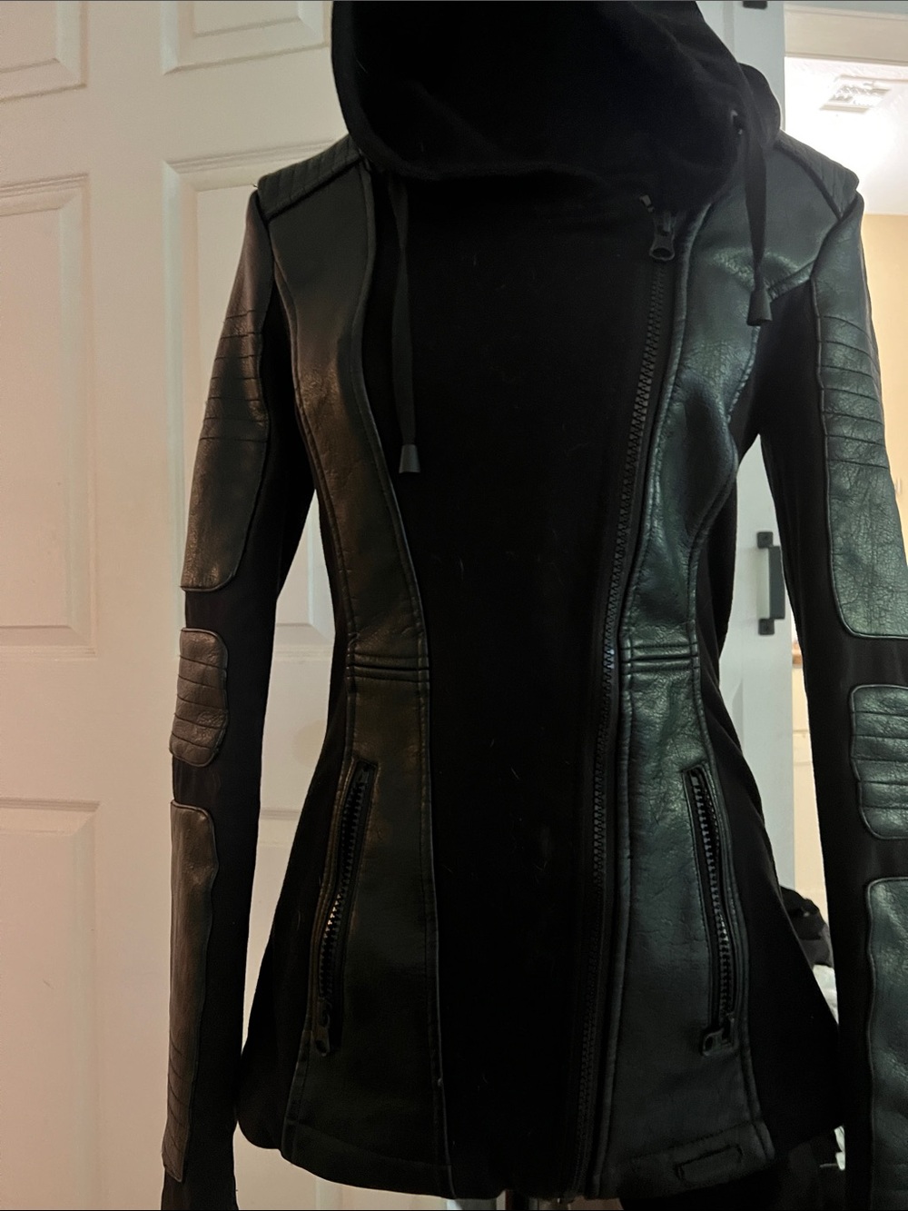 blanc noir Black Jacket with Contrast Interior - Picture 15 of 16